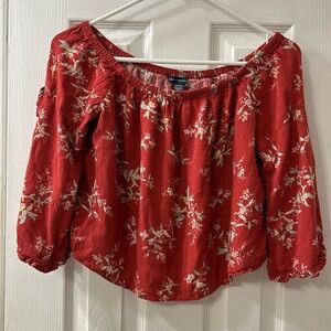 💜💜 2/$20 American Eagle cropped top, split long sleeves. Floral/Red, XS